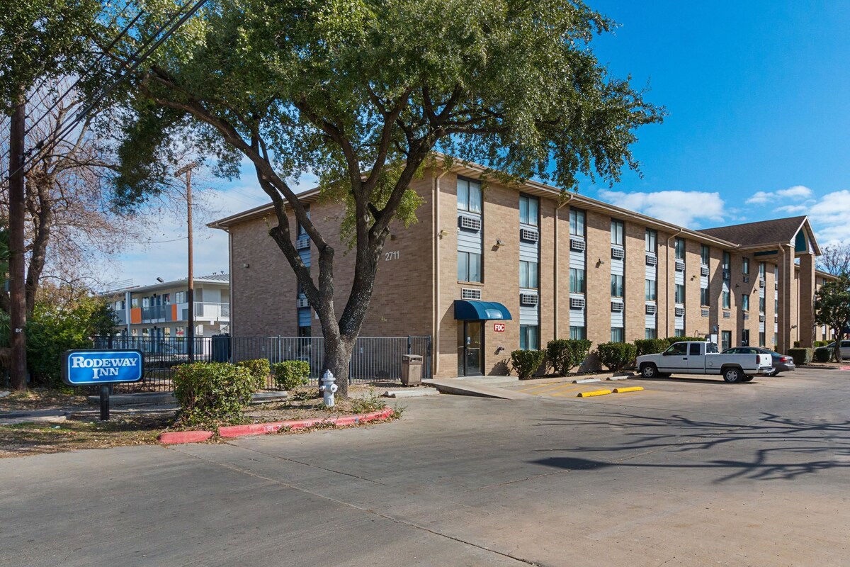 About ICON Lodging